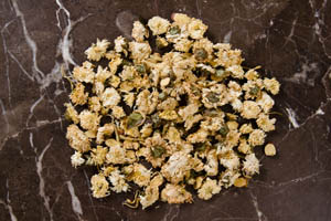 herbs that look like granola